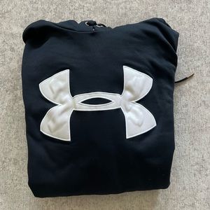 Under Armour. Hooded Sweatshirt.  Black. XXL.  Used and in good condition.